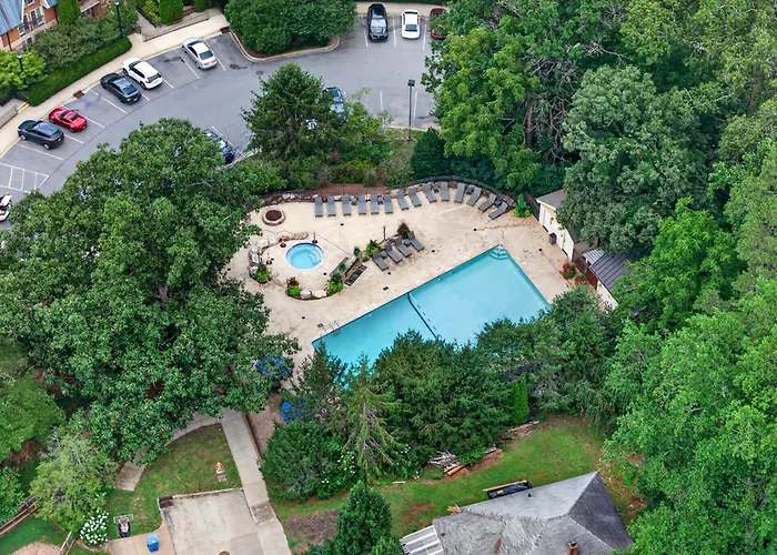 Lantern Lodge Asheville Biltmore Village